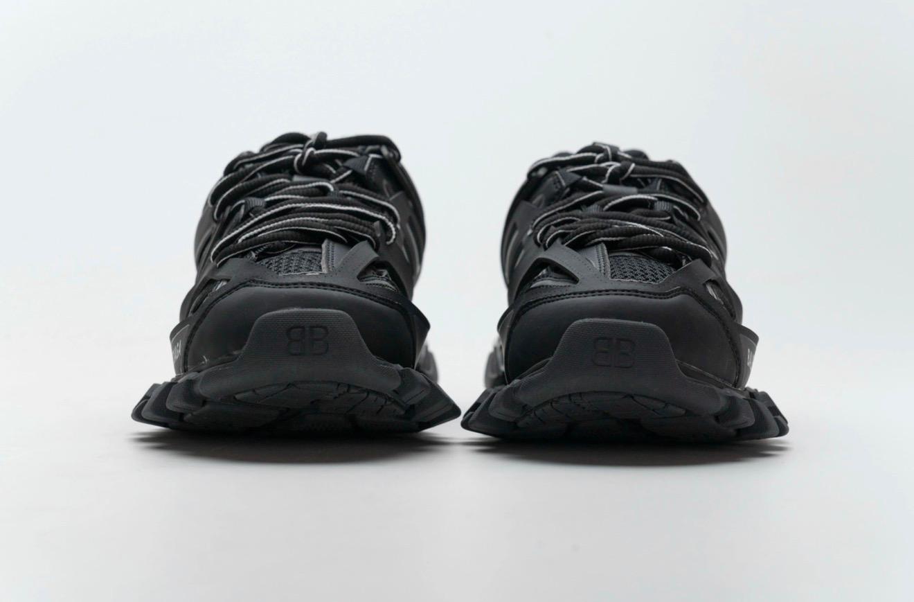 Balenciaga track
