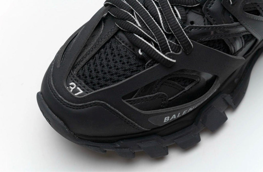 Balenciaga track