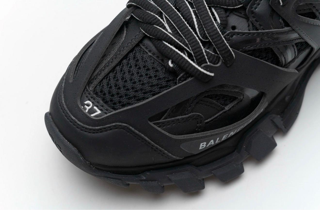 Balenciaga track