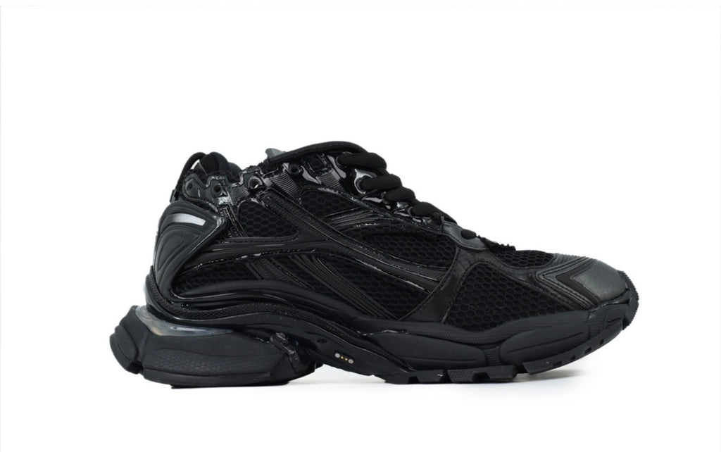 Balenciaga runners LED