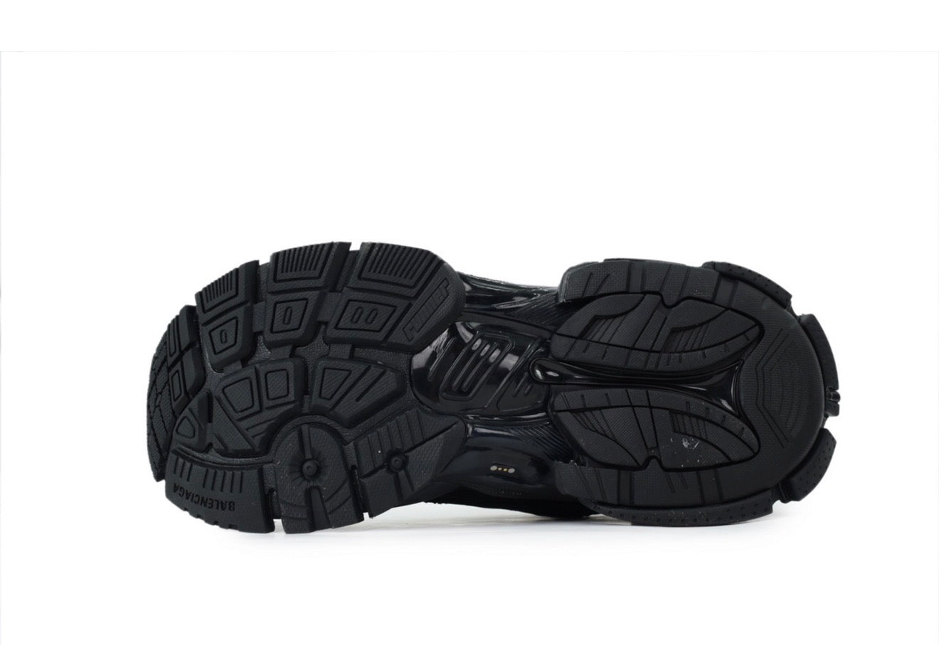 Balenciaga runners LED