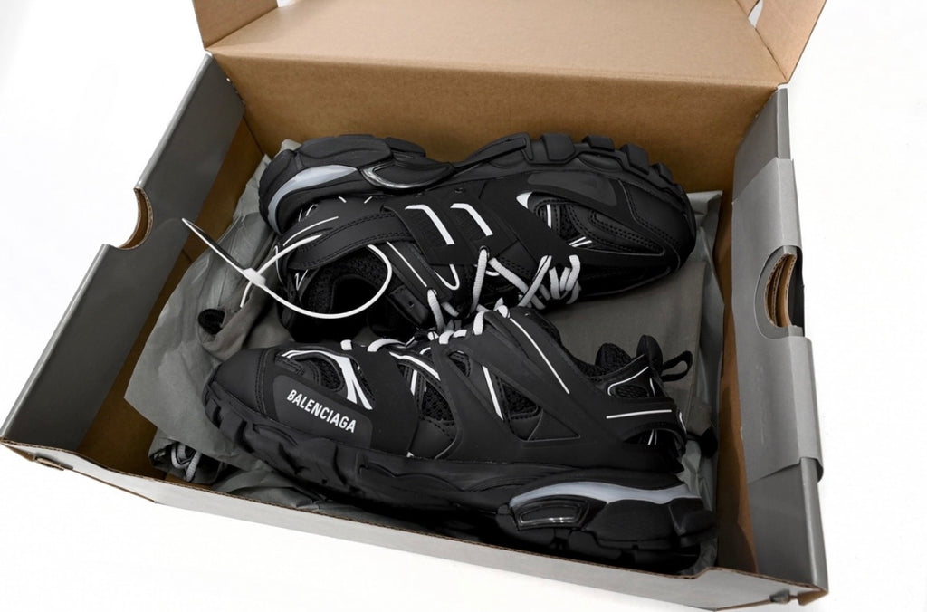 Balenciaga black and white